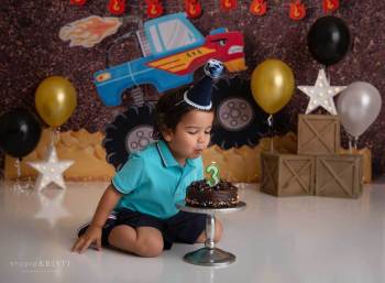 Phoenix Cake Smash Photography