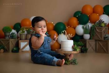 Phoenix Cake Smash Photography