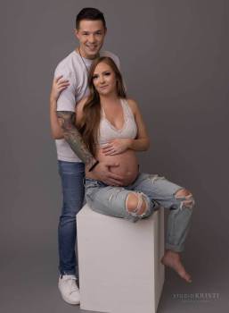 35wks-Shoot15-101723-PhoenixMaternityPhotography-1L87Per-960x1300-021A3212-Edit