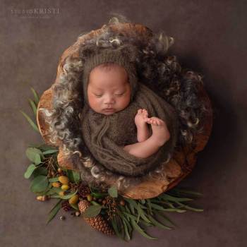 gift-24do-8.5lbs-2-080123-PhoenixNewbornPhotography-1L65per-1200x2-Autumnharmony